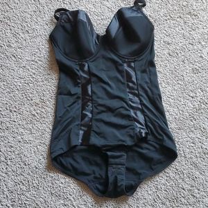 Body suit shapewear